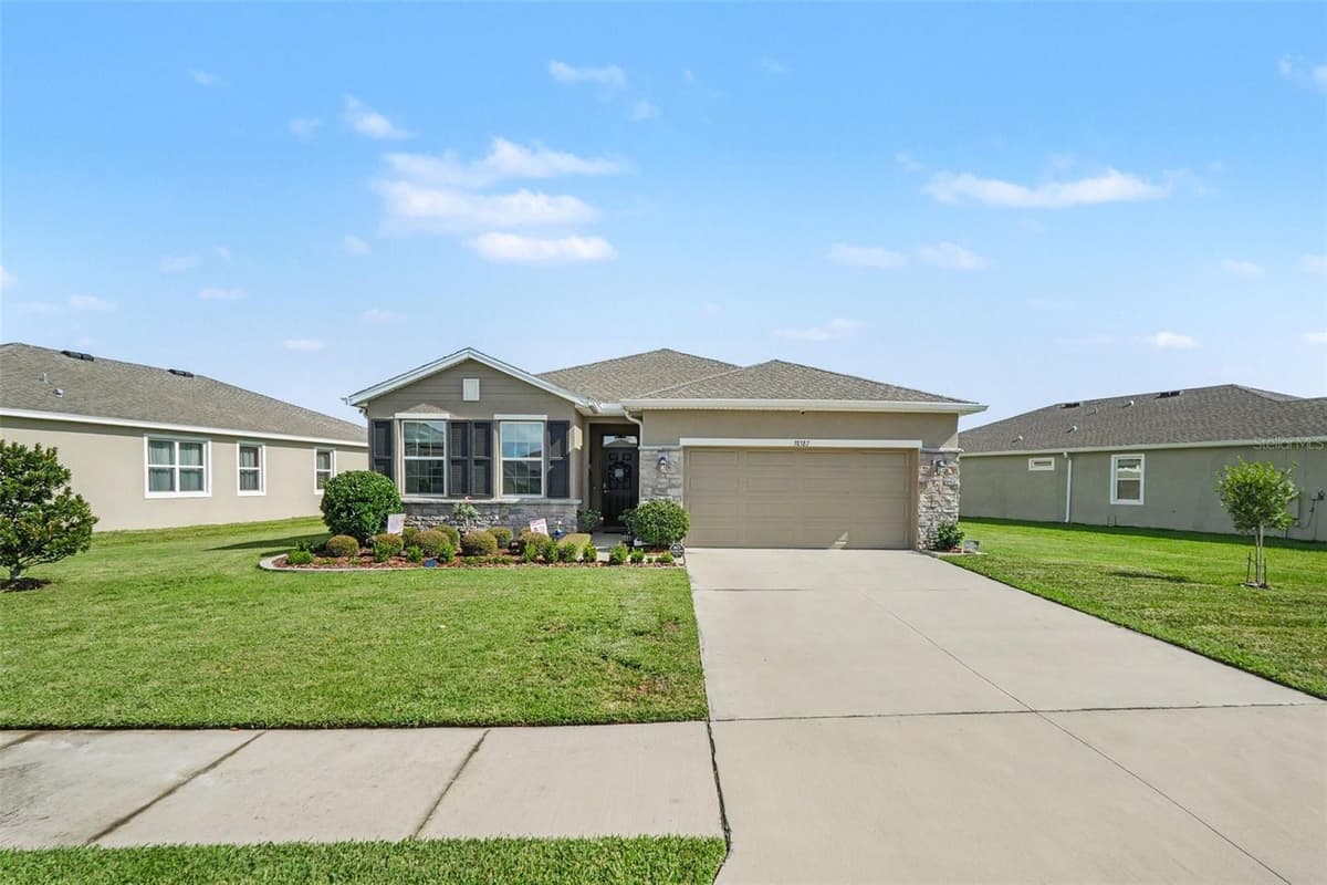 38387 SPRINGHEAD LN — photo 2 of 26