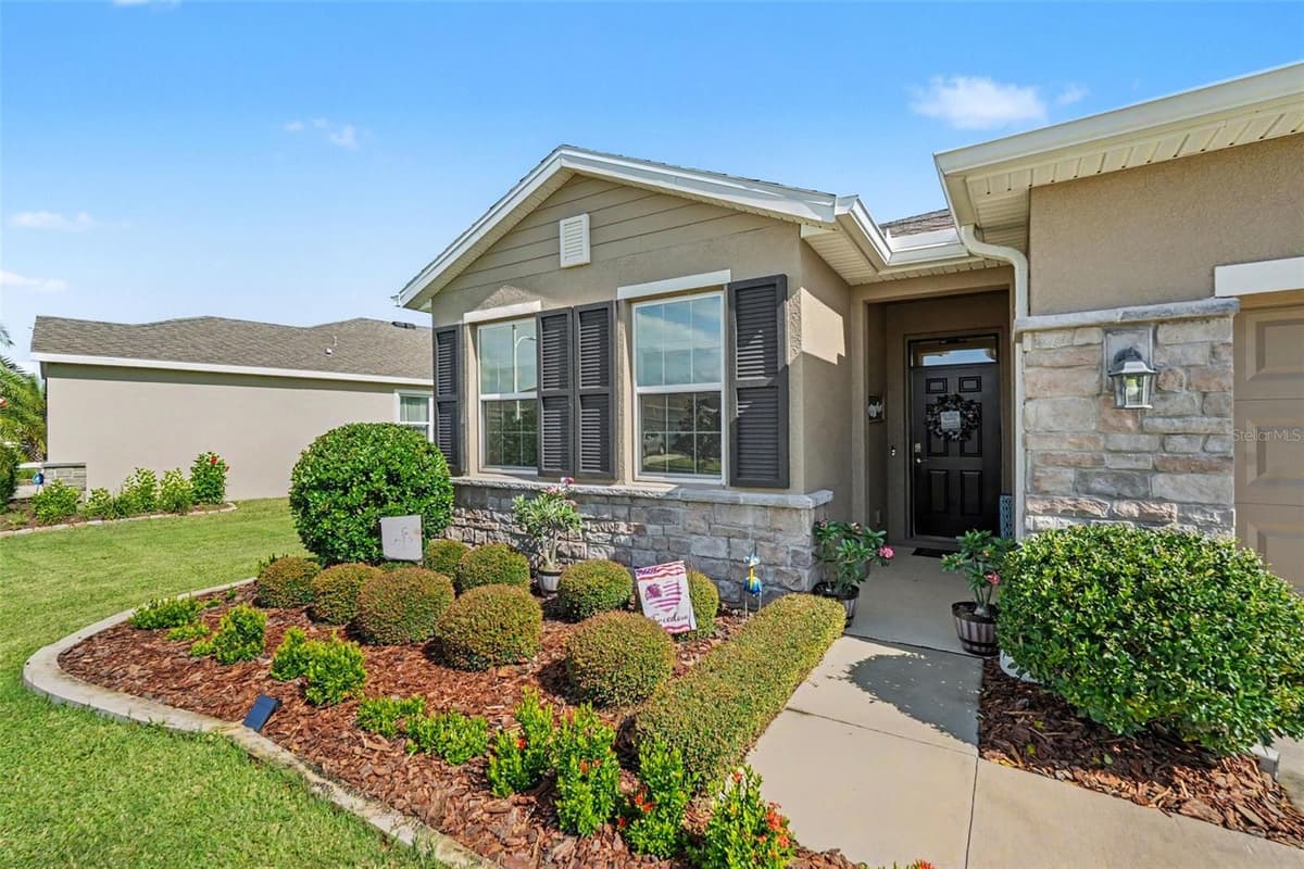 38387 SPRINGHEAD LN — photo 4 of 26
