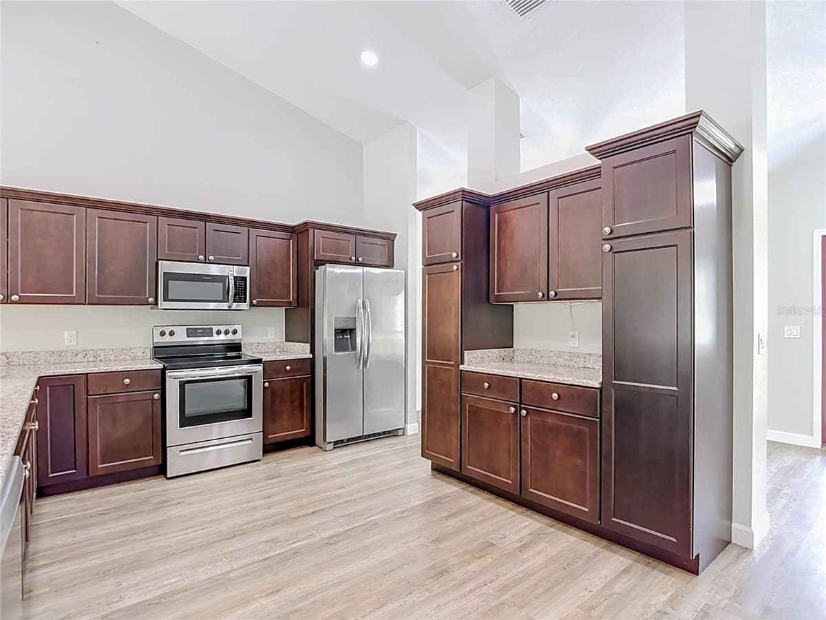 12491 SPARROW HAWK AVENUE — photo 13 of 44