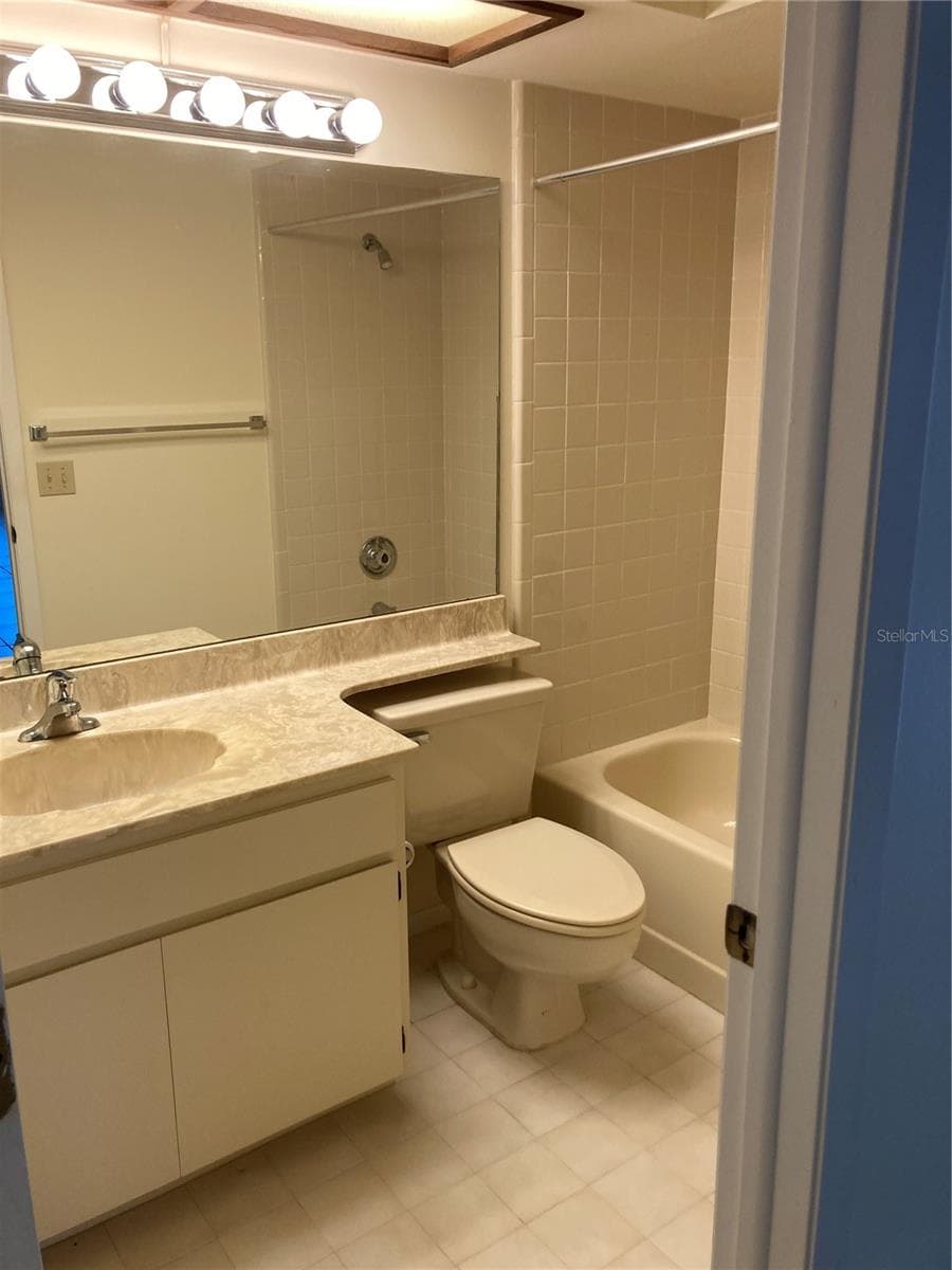 9545 DANVILLE COURT — photo 24 of 25
