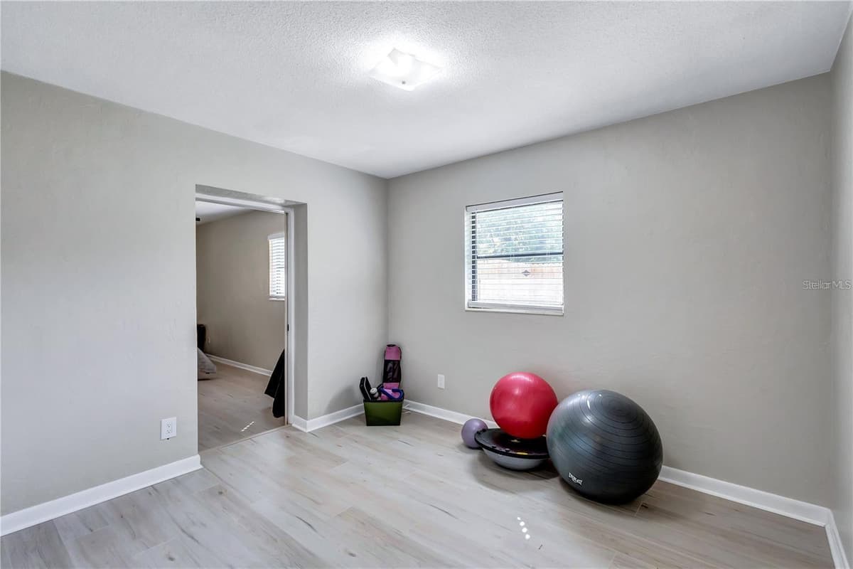 8532 KUMQUAT AVENUE — photo 32 of 41