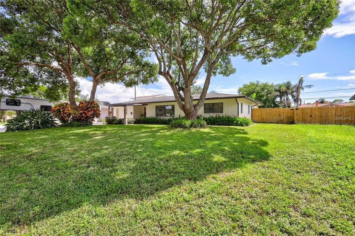 8532 KUMQUAT AVENUE — photo 39 of 41