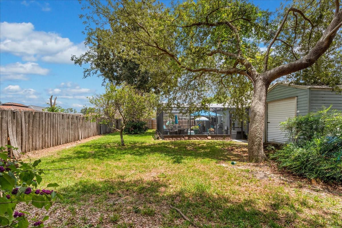 10217 SPRING MOSS AVENUE — photo 26 of 27