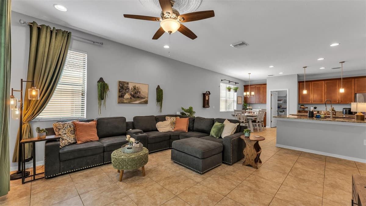 1826 ALTAVISTA CIRCLE — photo 14 of 51