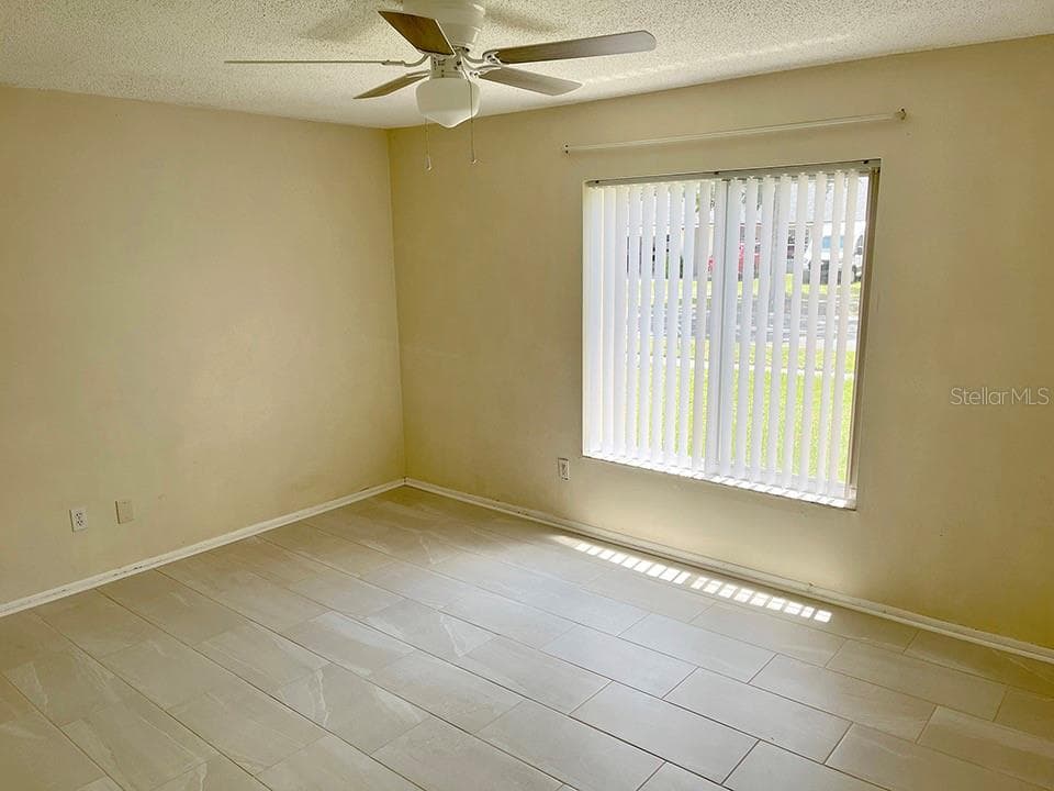 2127 SPICE AVENUE — photo 9 of 15