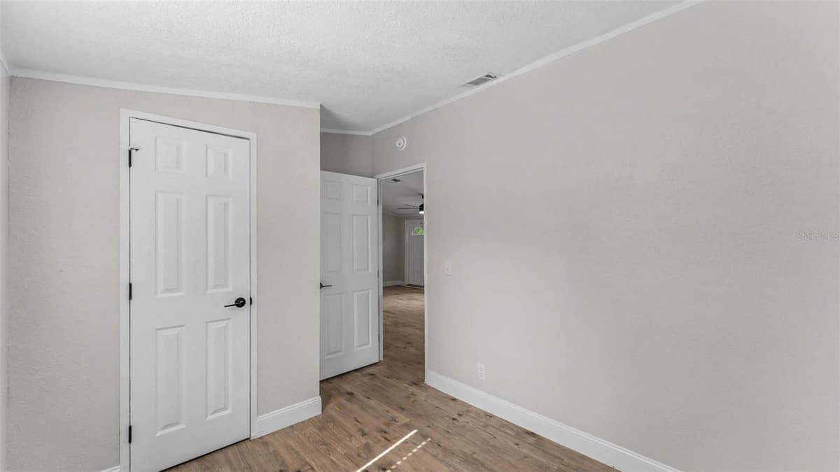 1222 ROWELL STREET — photo 8 of 16