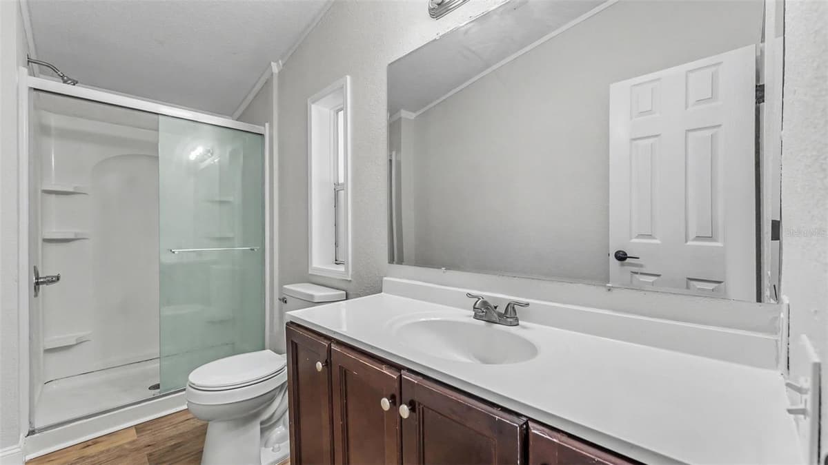 1222 ROWELL STREET — photo 9 of 16