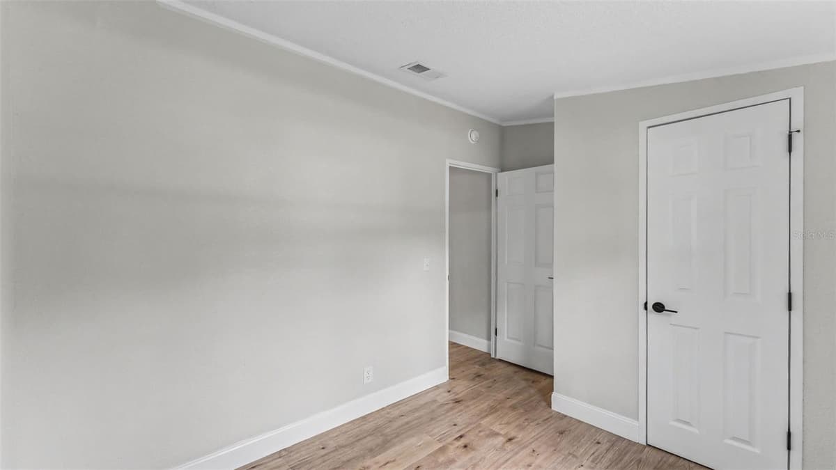 1222 ROWELL STREET — photo 10 of 16