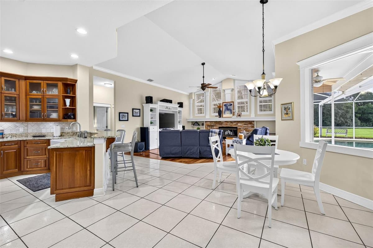 3918 NINE DRIVE — photo 31 of 100