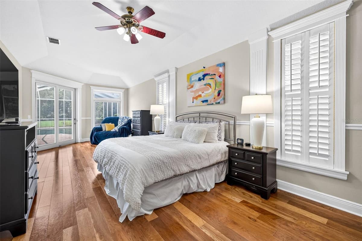 3918 NINE DRIVE — photo 17 of 100