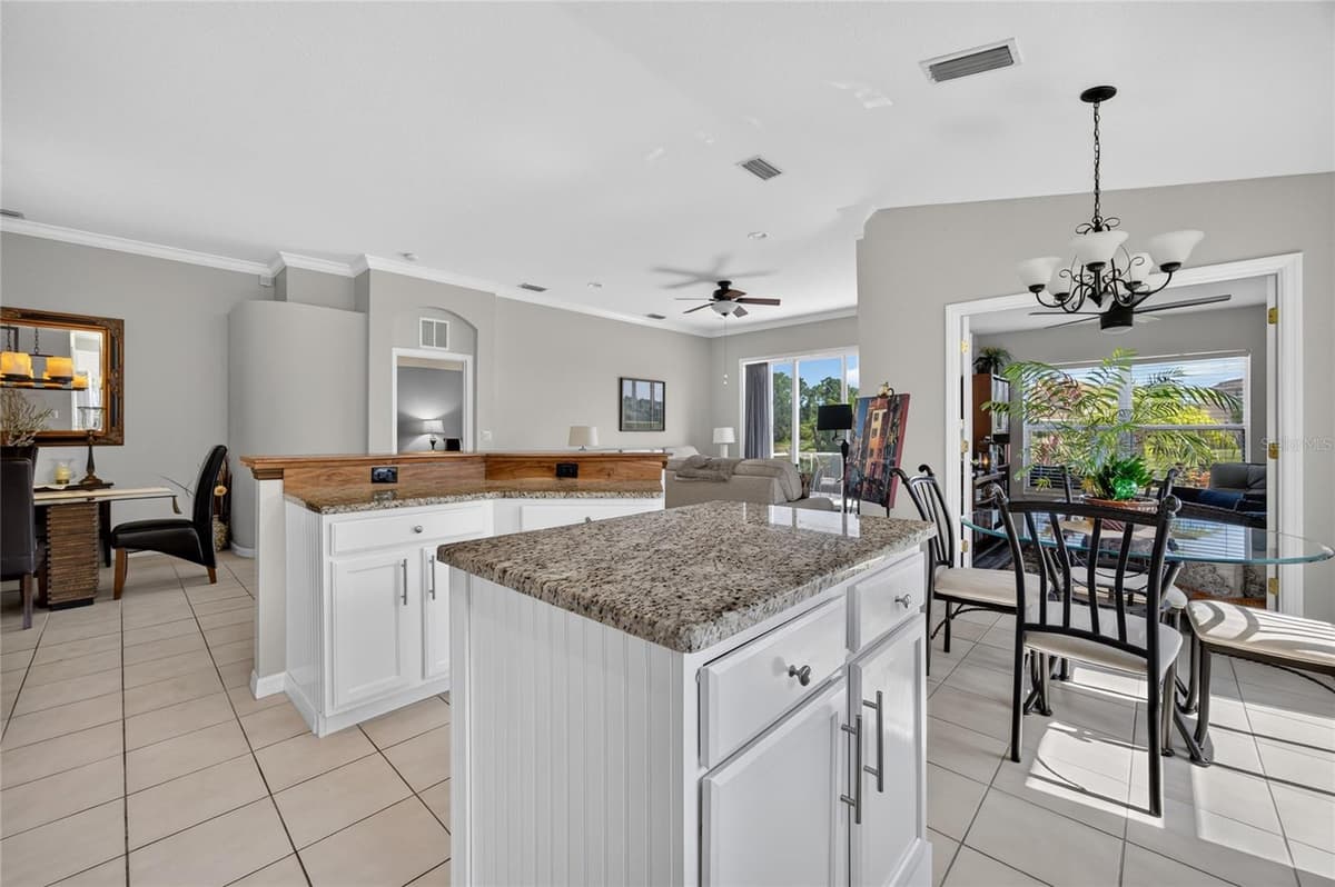 1550 SCARLETT AVENUE — photo 14 of 49