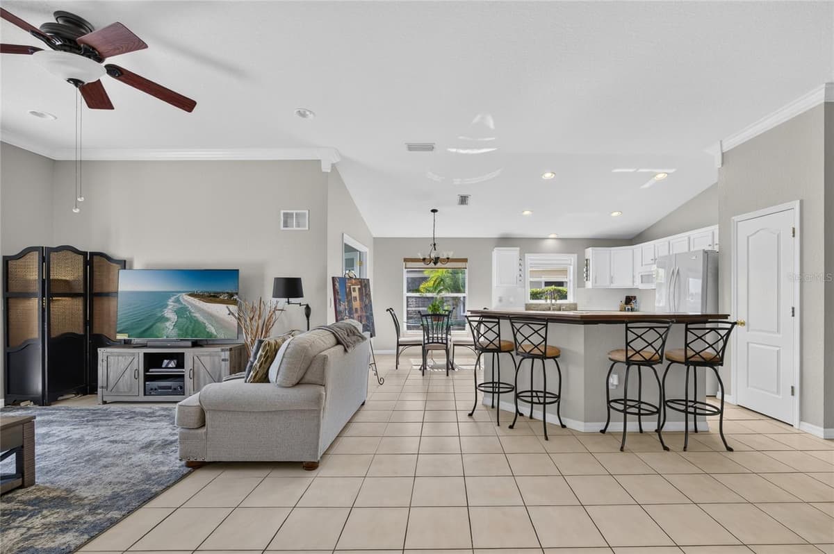 1550 SCARLETT AVENUE — photo 7 of 49
