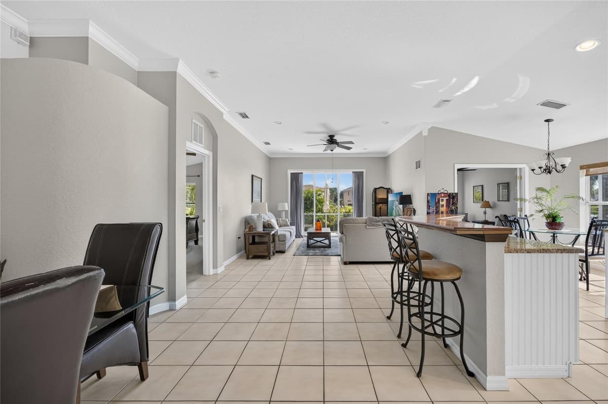 1550 SCARLETT AVENUE — photo 4 of 49