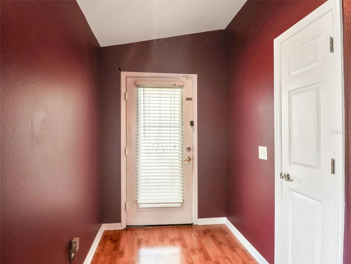 7515 TERRACE RIVER DRIVE — photo 6 of 37