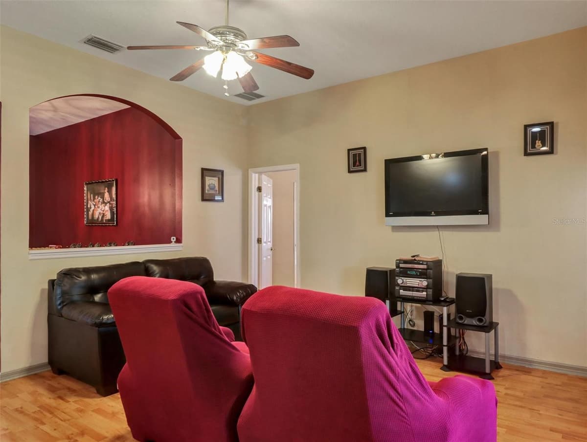 7515 TERRACE RIVER DRIVE — photo 11 of 37