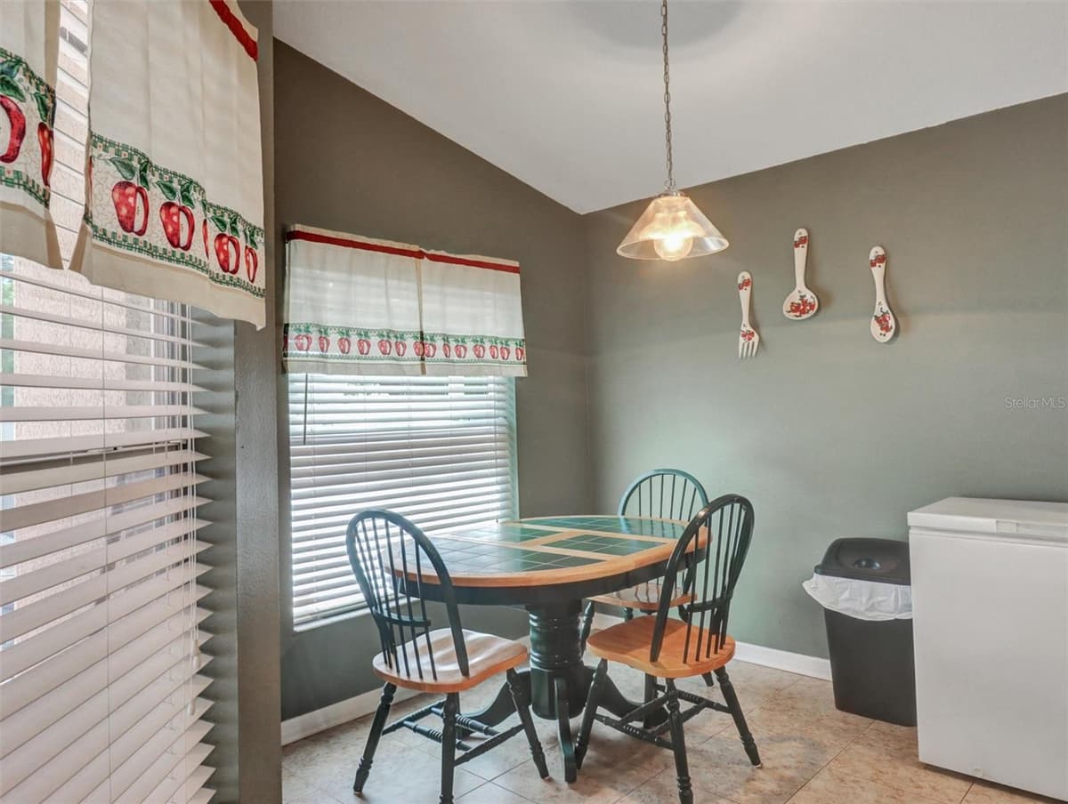 7515 TERRACE RIVER DRIVE — photo 18 of 37