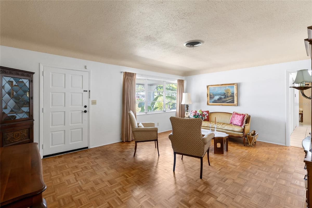 3000 PONCE DE LEON WAY — photo 6 of 55