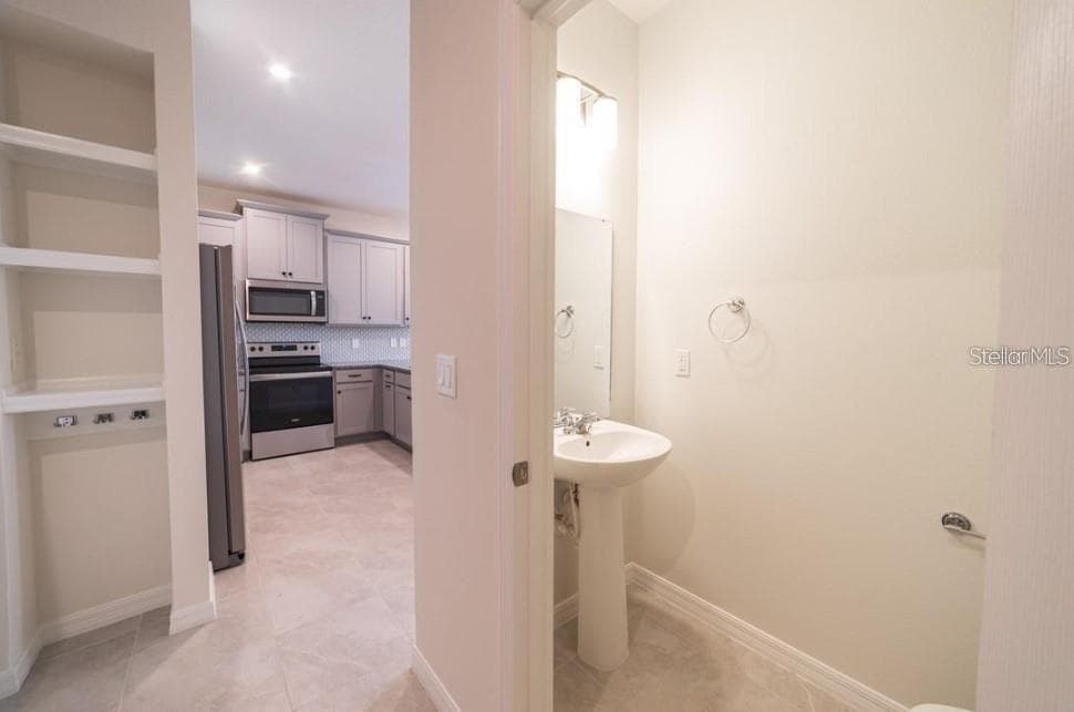 8860 HERENCIA ALLEY — photo 9 of 30