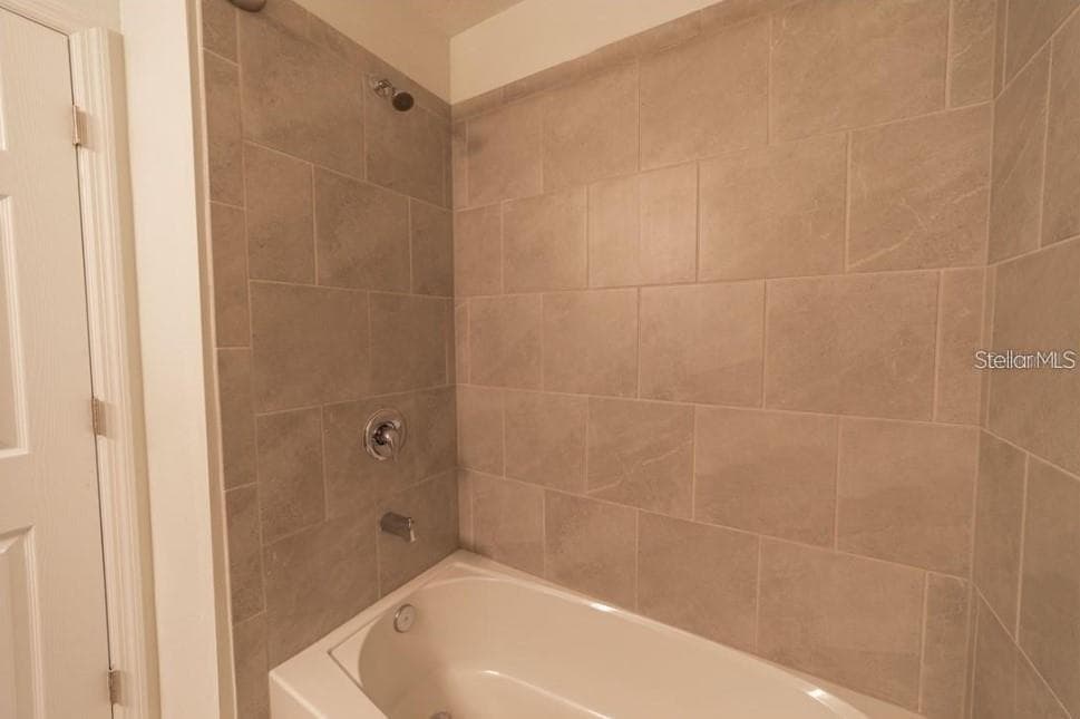 8860 HERENCIA ALLEY — photo 25 of 30