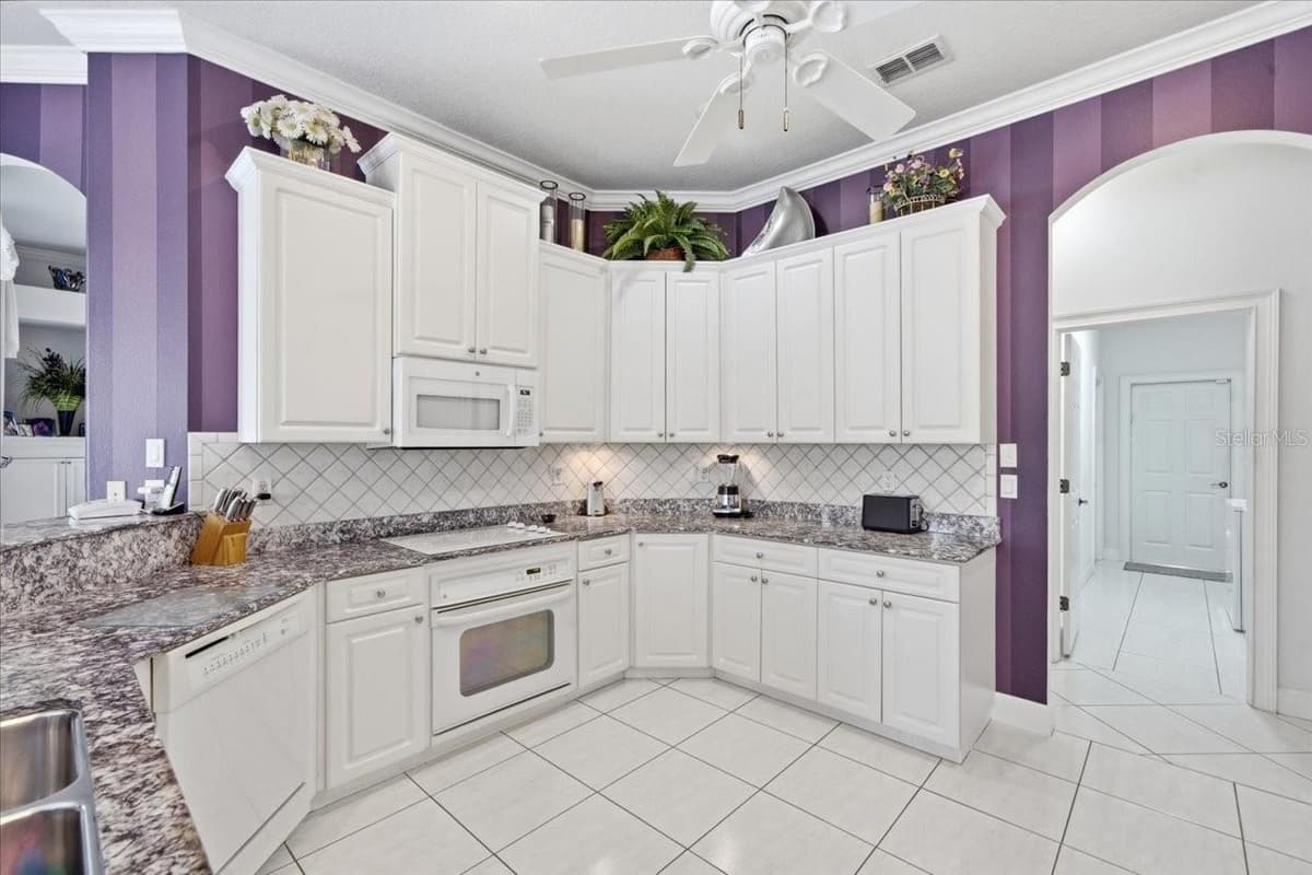 9251 GRAND CYPRESS DRIVE — photo 40 of 78