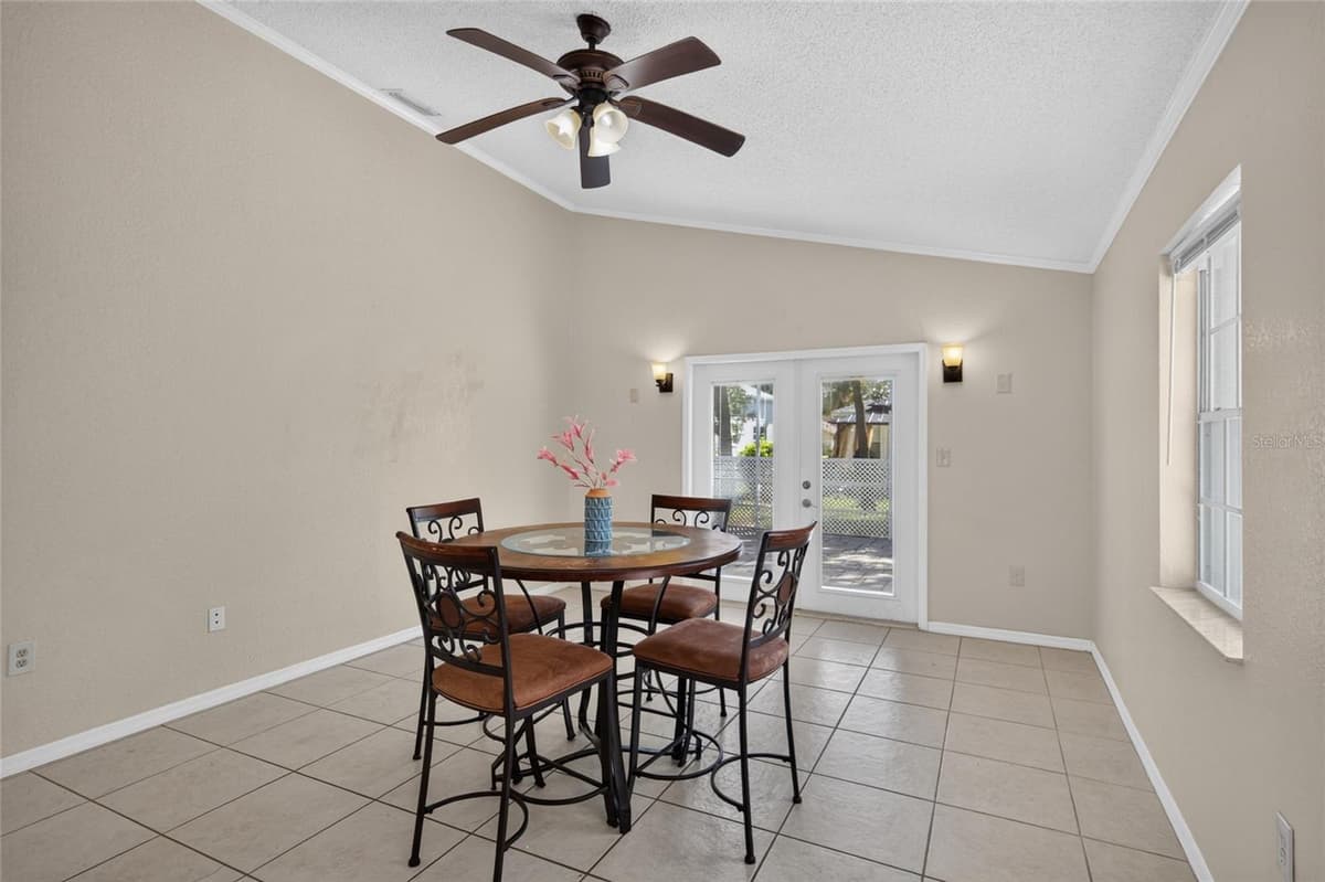 13625 DEVENTER COURT — photo 28 of 57