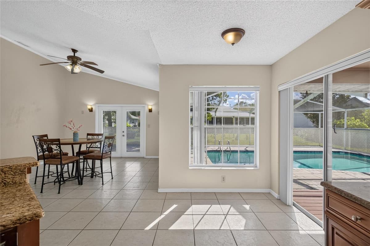 13625 DEVENTER COURT — photo 27 of 57
