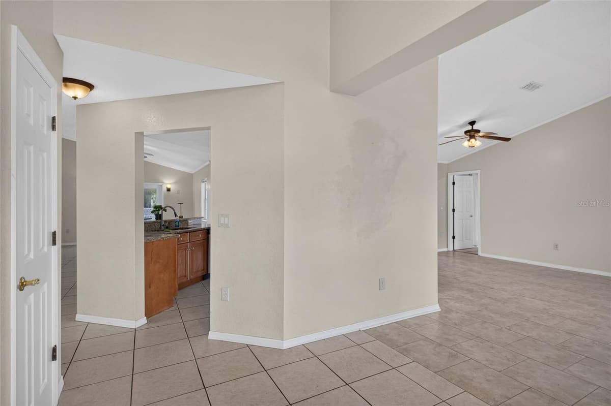 13625 DEVENTER COURT — photo 13 of 57