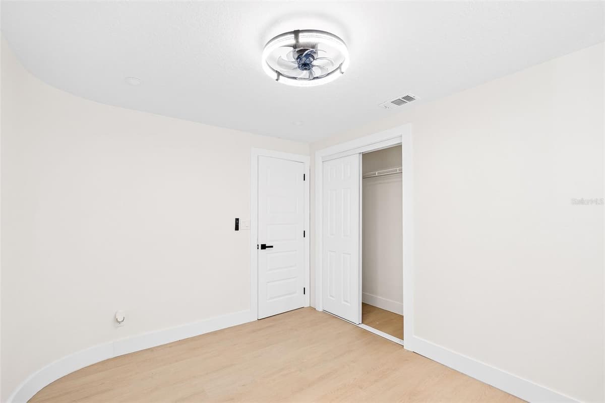 4311 FRIERSON AVENUE — photo 34 of 71
