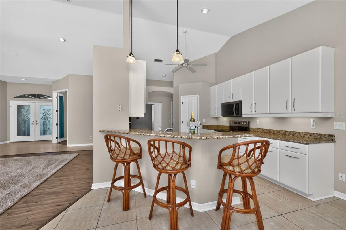 8 SPORTSMAN ROAD — photo 13 of 38