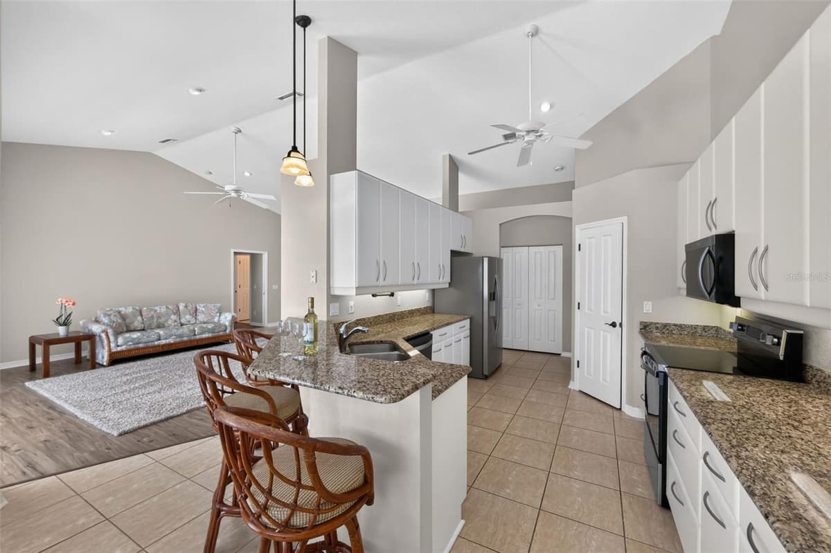 8 SPORTSMAN ROAD — photo 11 of 38