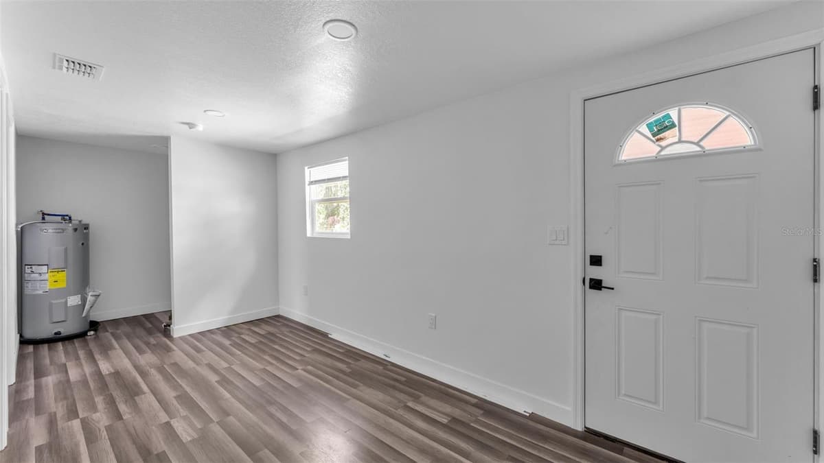 1060 STANFORD STREET — photo 23 of 34