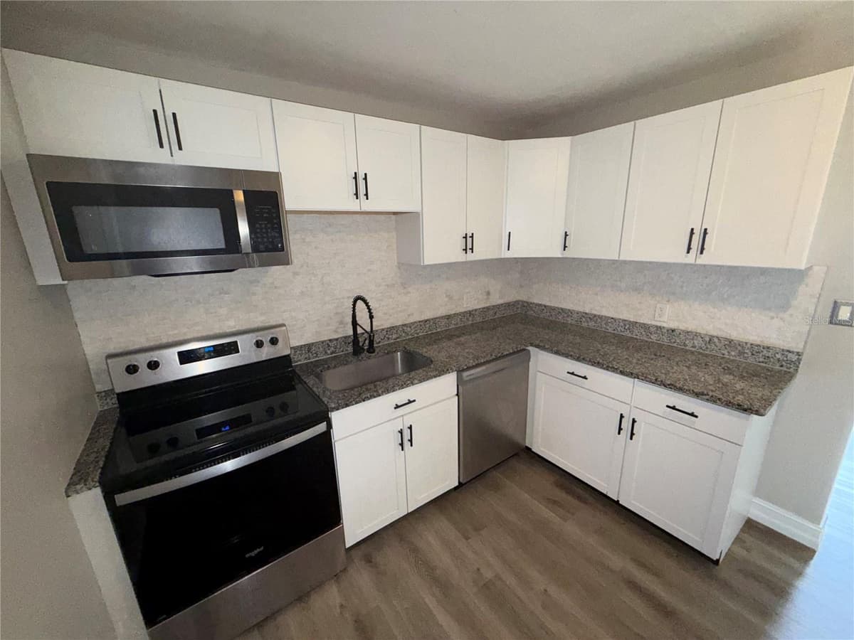 1116 EDITH AVENUE — photo 8 of 14