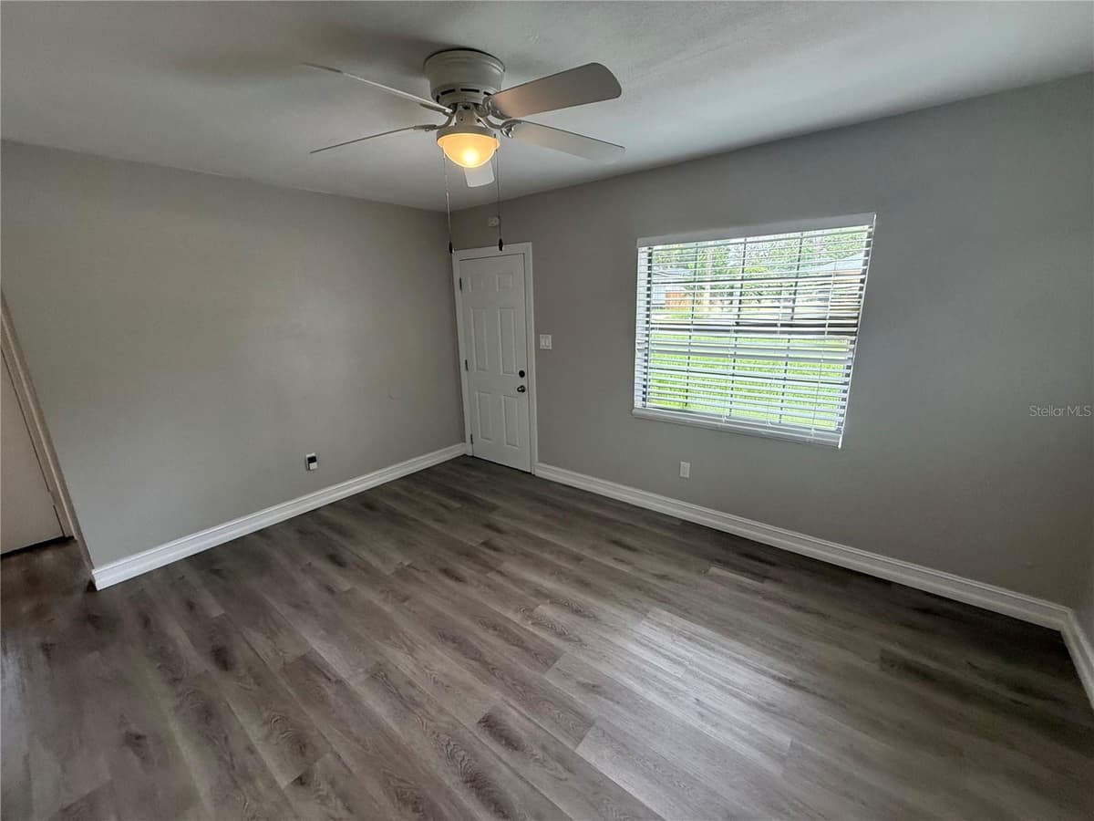 1116 EDITH AVENUE — photo 5 of 14