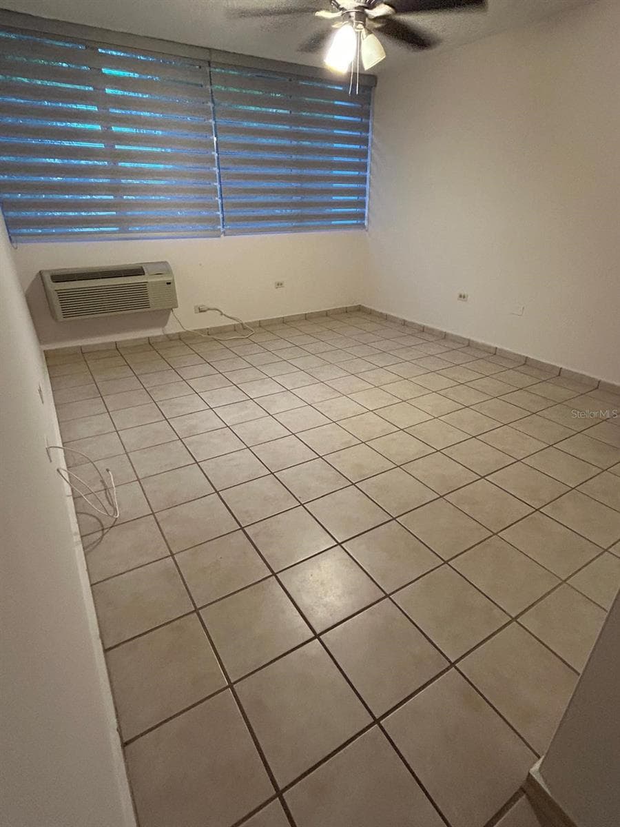 Carr 2 AVE. ALGARROBO — photo 16 of 24