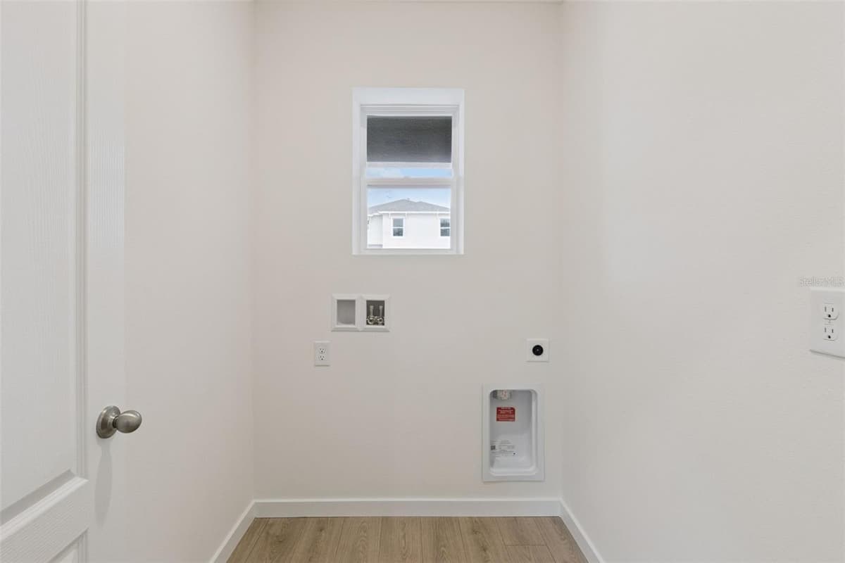 1868 KINDLE STREET — photo 33 of 67