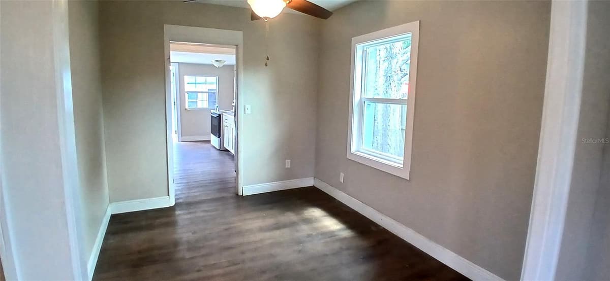 2055 28TH AVENUE — photo 7 of 33