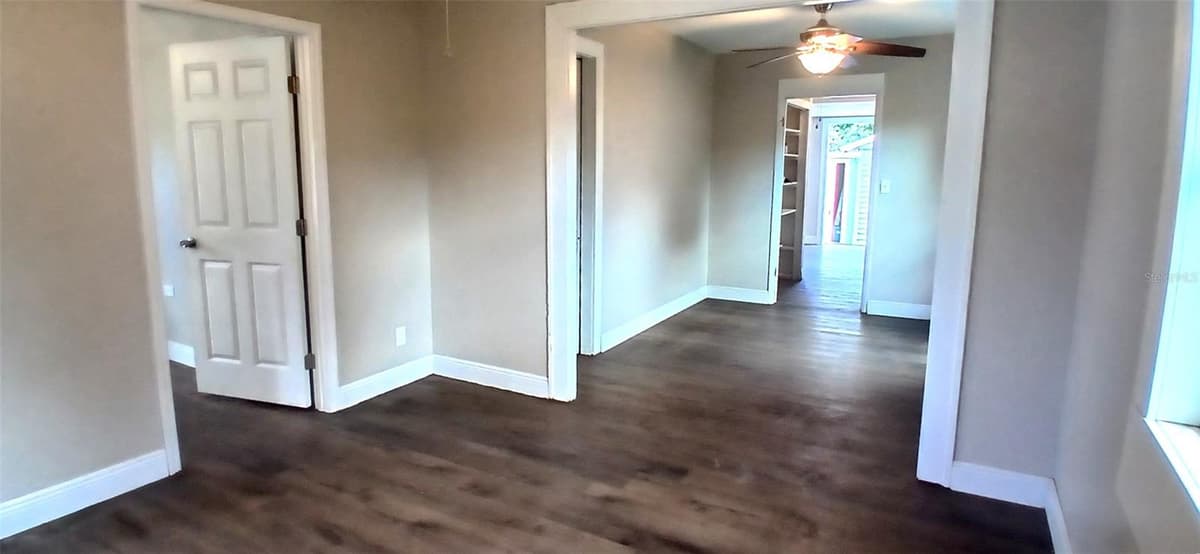 2055 28TH AVENUE — photo 6 of 33