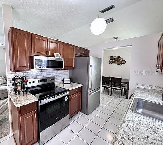 16004 GRASS LAKE DRIVE — photo 10 of 27