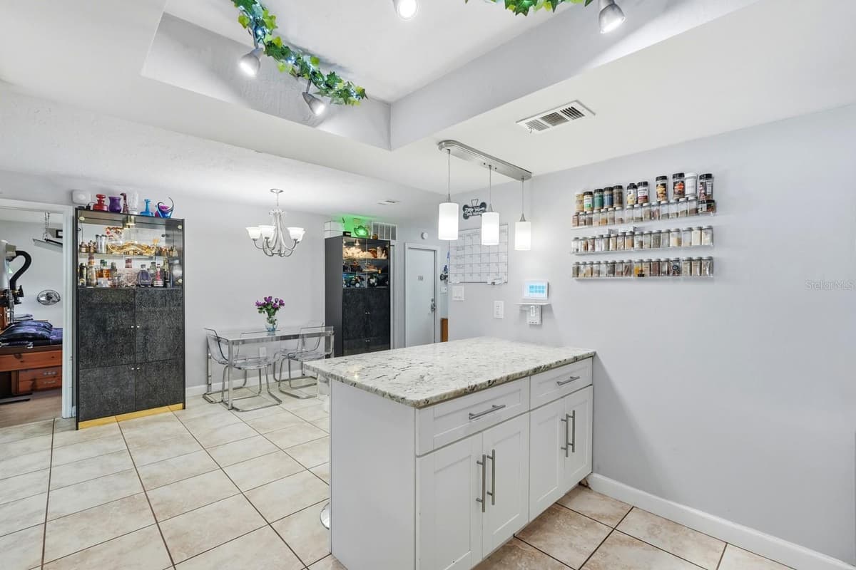 934 WILMINGTON DRIVE — photo 11 of 42