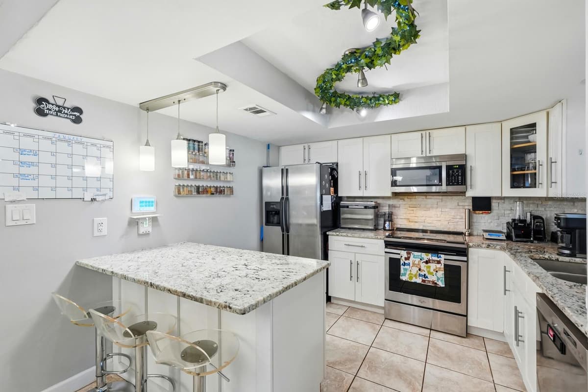 934 WILMINGTON DRIVE — photo 10 of 42