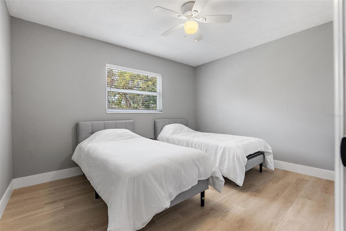 3926 HELENA STREET — photo 23 of 31