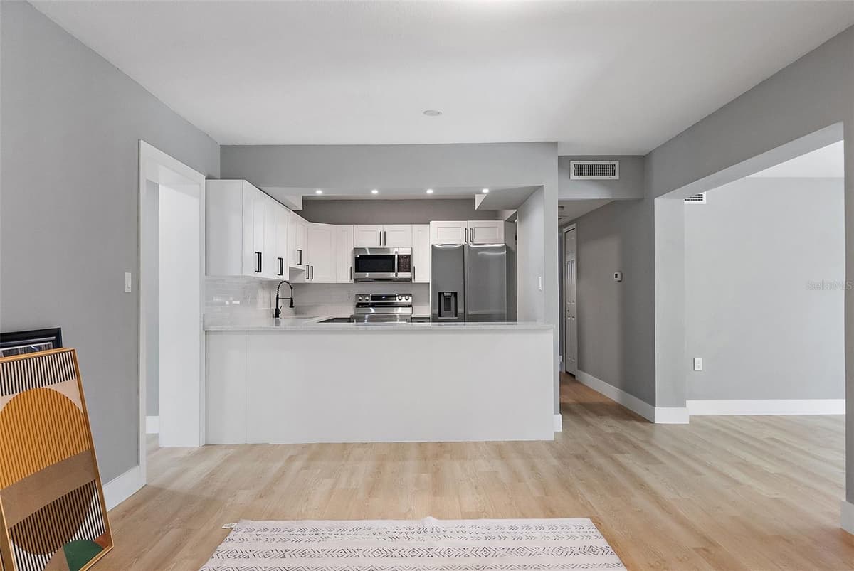 3926 HELENA STREET — photo 16 of 31