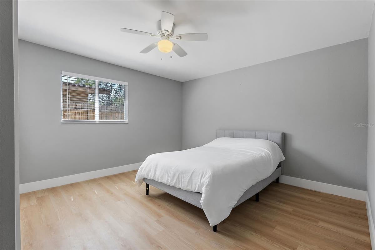 3926 HELENA STREET — photo 21 of 31