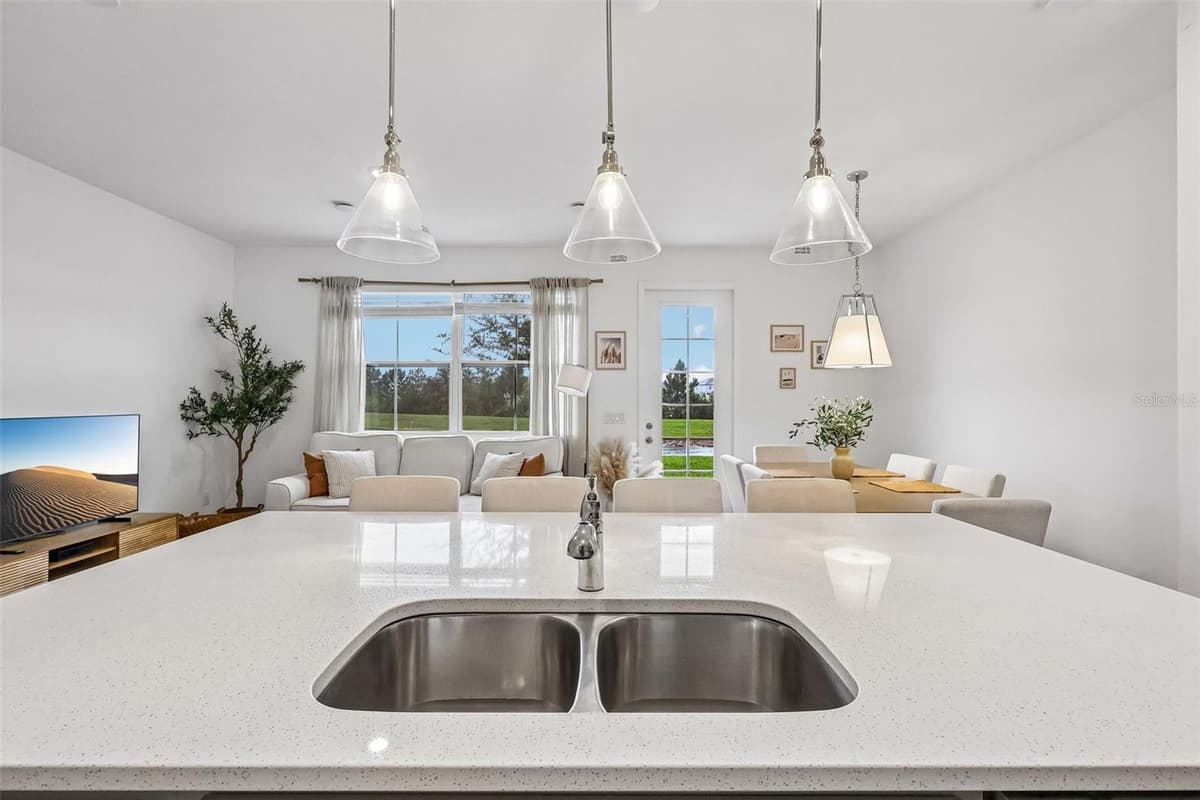 658 LONGBOAT DRIVE — photo 18 of 41