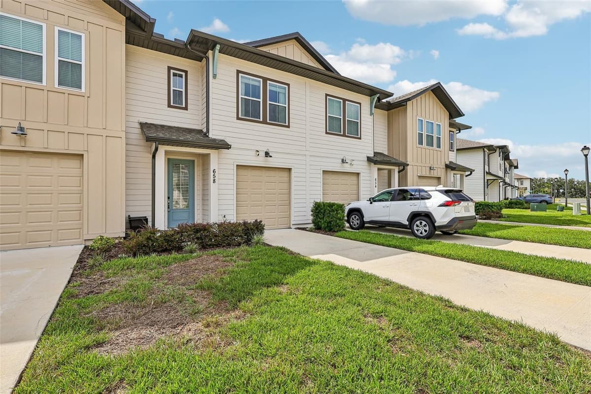658 LONGBOAT DRIVE — photo 2 of 41