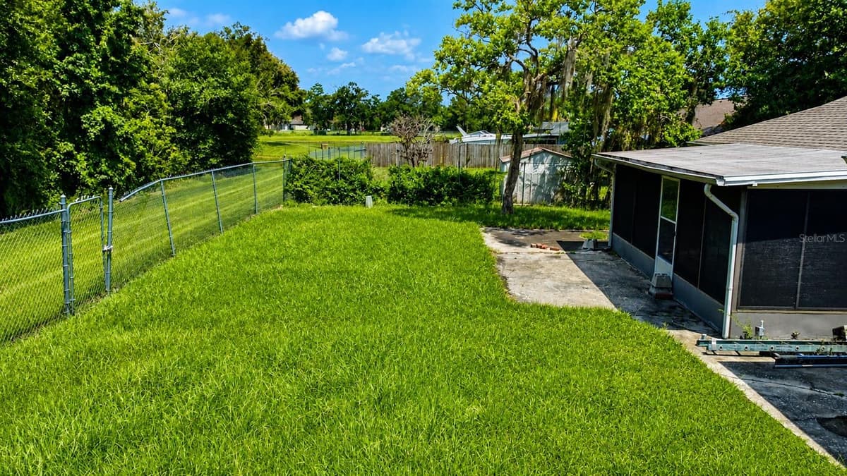 707 IOWA WOODS CIRCLE — photo 14 of 21