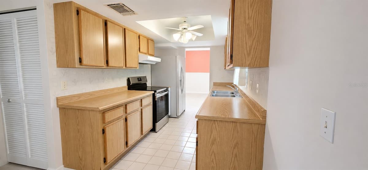 707 IOWA WOODS CIRCLE — photo 5 of 21