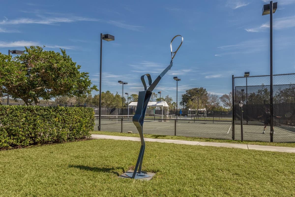 444 TREMINGHAM WAY — photo 8 of 95