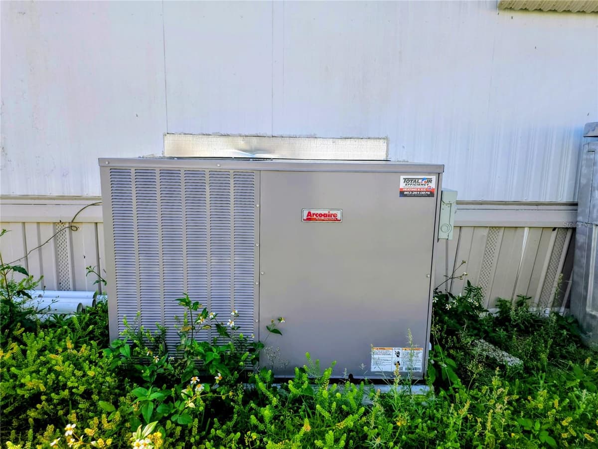 2910 SAN FRANCISCO LANE — photo 3 of 33