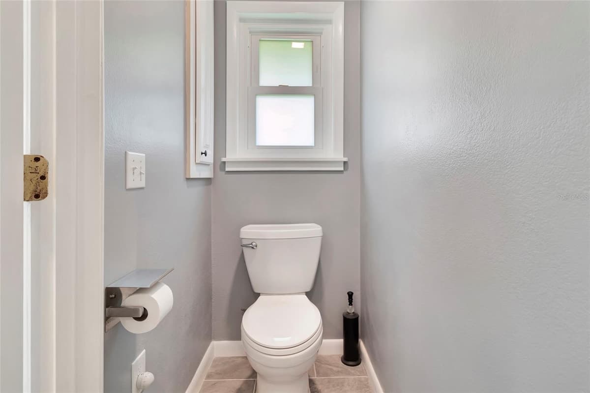 33809 OVERTON DRIVE — photo 8 of 39
